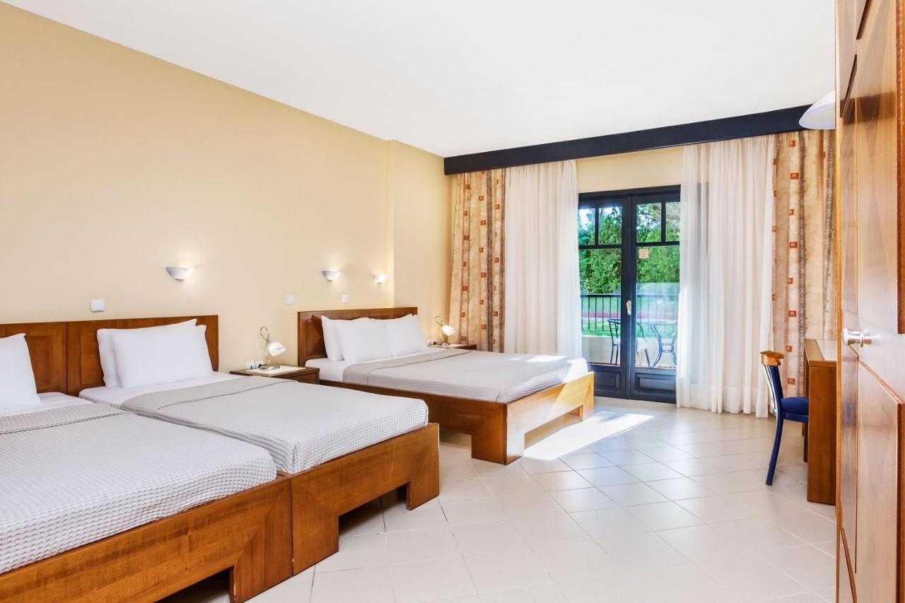 Otel Atrium 4*